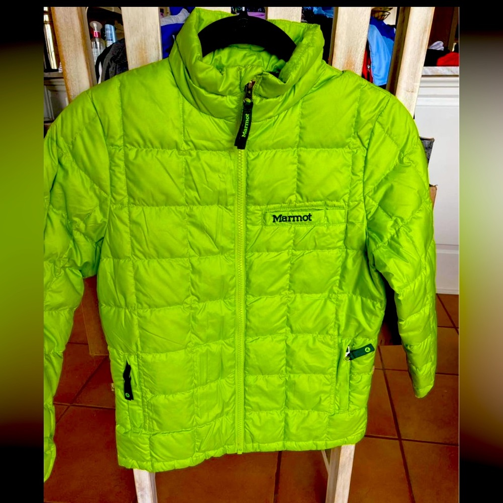 Youth Marmot Packable Down Filled Jacket, size medium, like new, green